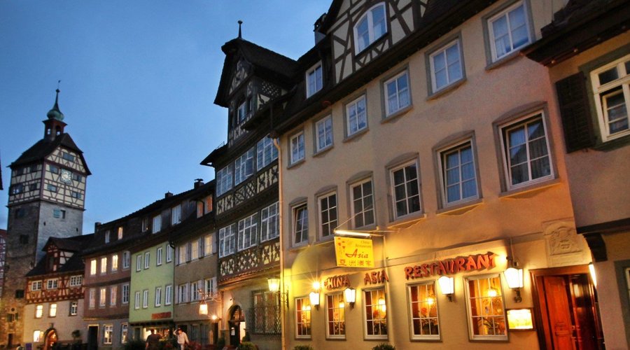 Das ASIA von der Gelbinger Gasse aus gesehen