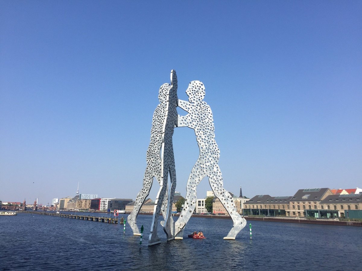 Molecule Men Sculpture, Берлин: лучшие советы перед посещением - Tripadvisor