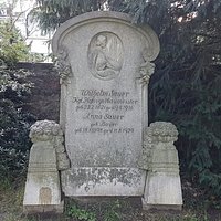 Grabdenkmal fur Orgelbaumeister Wilhelm Sauer