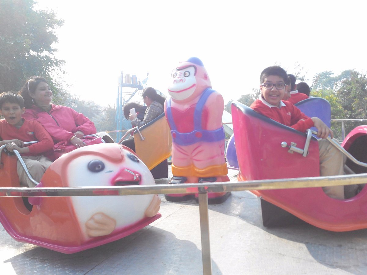 Dream World Amusement park in lucknow India - reviews, best time