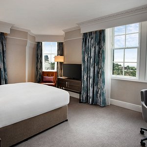 Hilton Edinburgh Carlton Corner King Bedroom