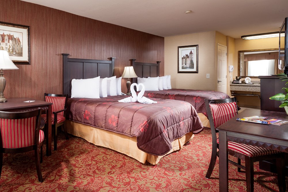 Hotel photo 10 of Castle Inn & Suites.