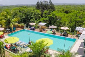 Piscine et plage