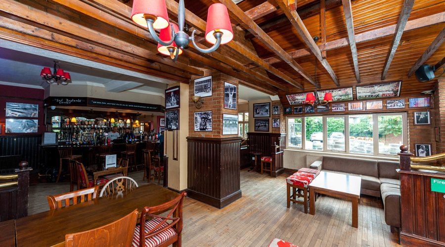 The Green Man Pub at The Green Man Hotel