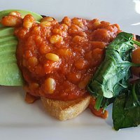 Fabulous breakfast and service. Half the price of Melbourne equivalents. Try the delicious fresh