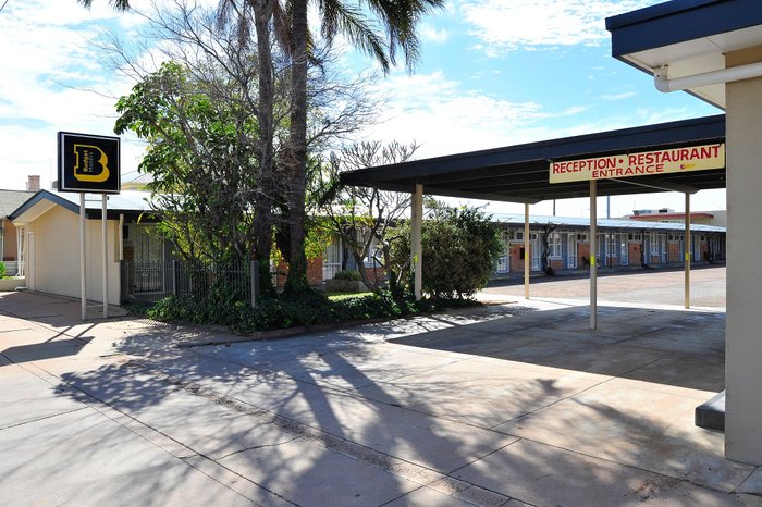Travelway Motel