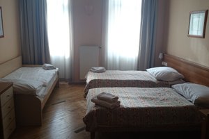 Room & Suite