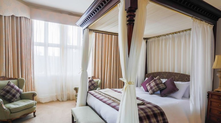 Honey-Moon Suite (Room 8)