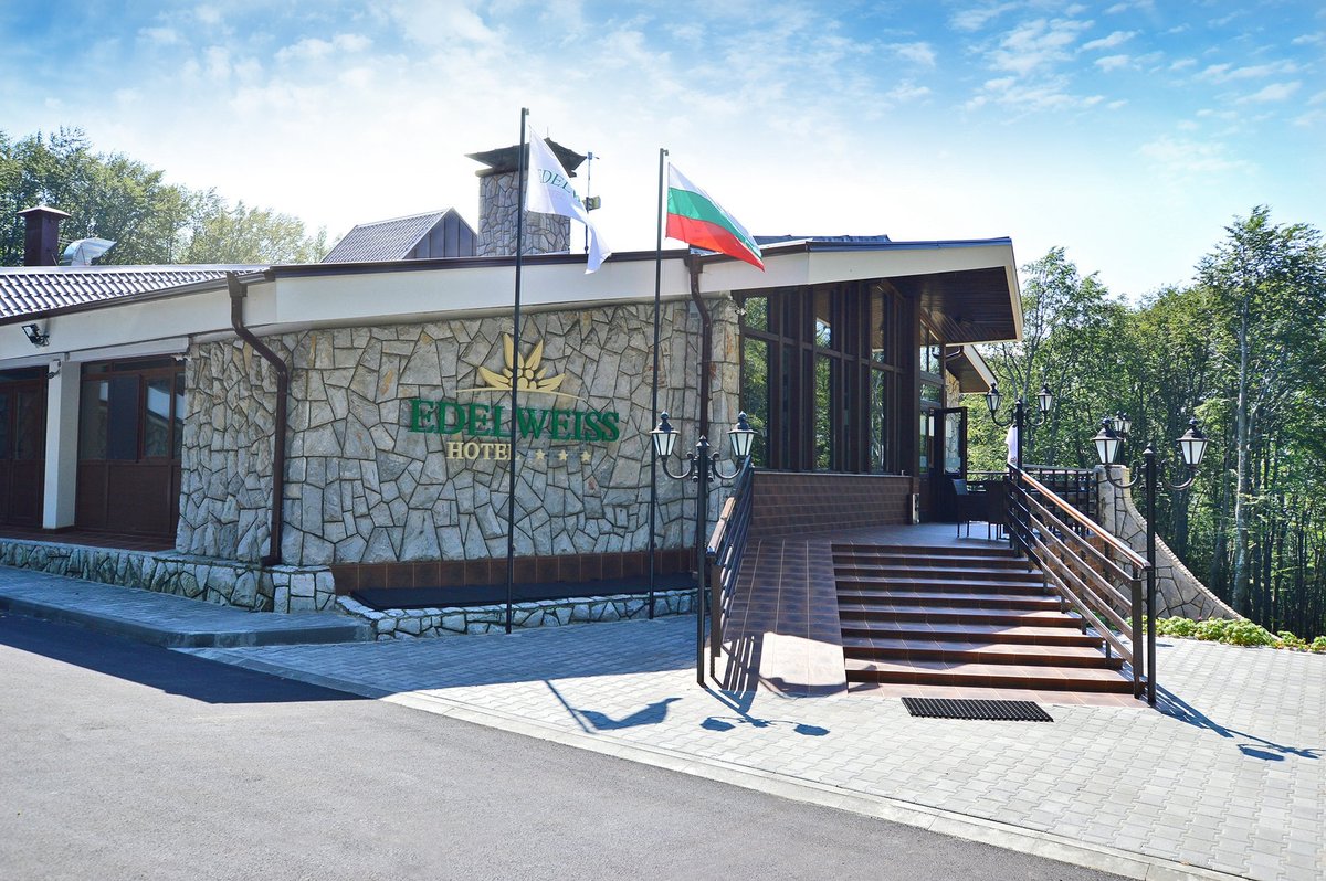 HOTEL EDELWEISS (Болгария/Шипка) - отзывы, фото и сравнение цен -  Tripadvisor