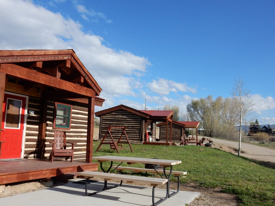 MUDDY CREEK CABINS - Prices & Campground Reviews (Kremmling, CO ...