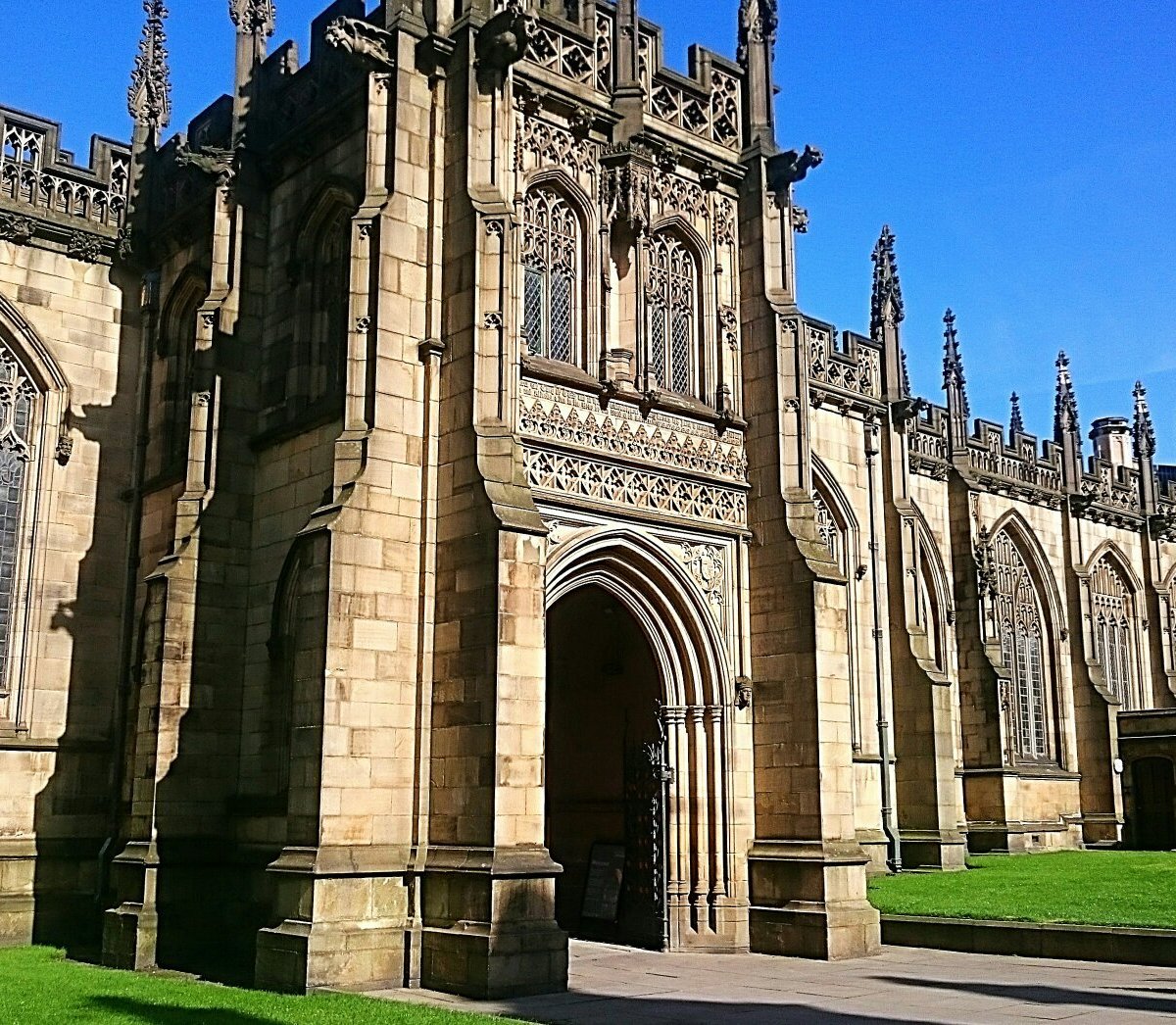 manchester-cathedral