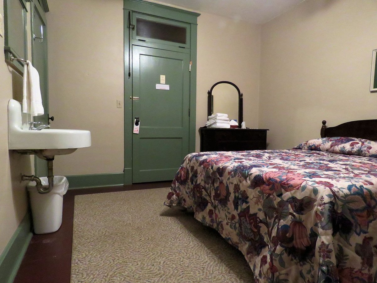 WILDWOOD SPRINGS LODGE (Steelville, MO) - tarifs 2024