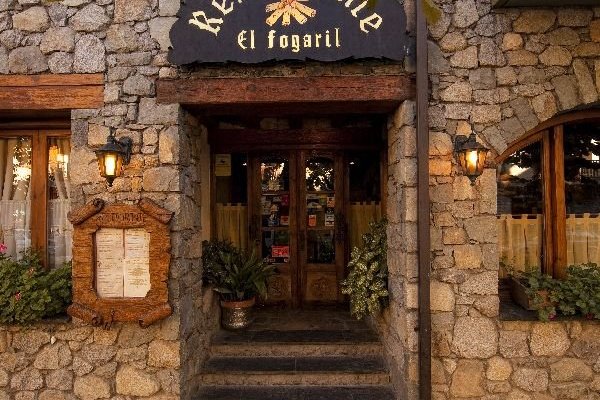Fachada Restaurante El Fogaril
