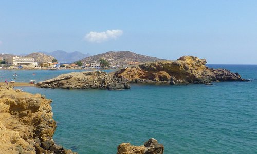 La punta de los gavilanes, con el mirador en su parte superior