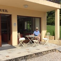 Warm ,sunny ,friendly ,wine tasting