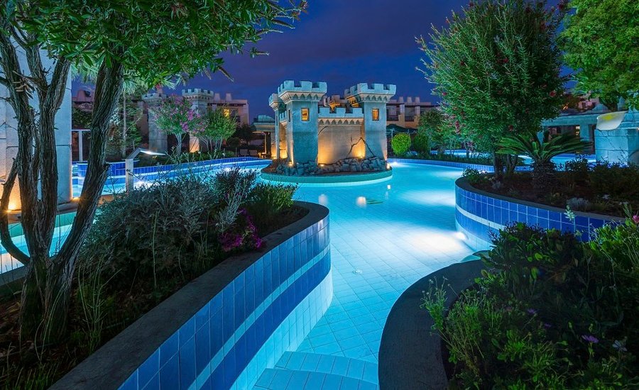 CASTLE POOL