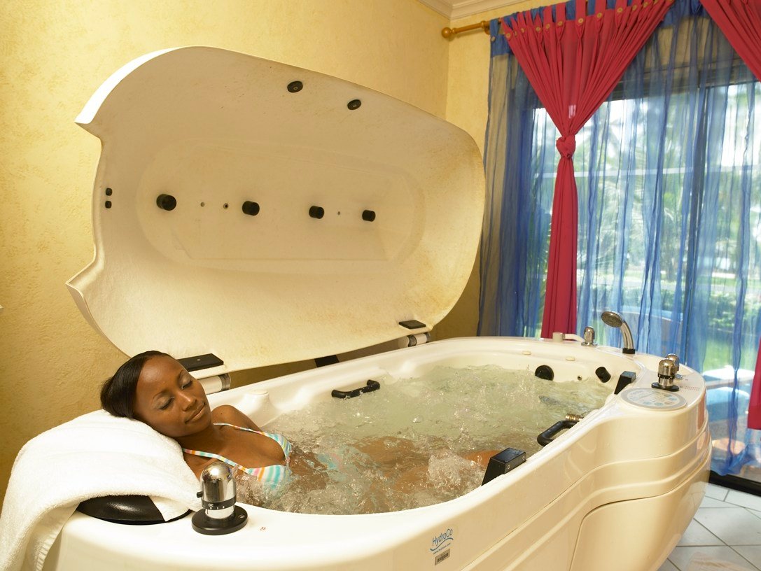 Hotel photo 6 of Diani Reef Beach Resort & Spa.