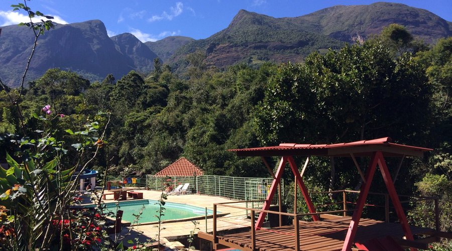 Piscinas com água natural direto da cachoeira sem adição de produtos químicos. Uma delícia!!!