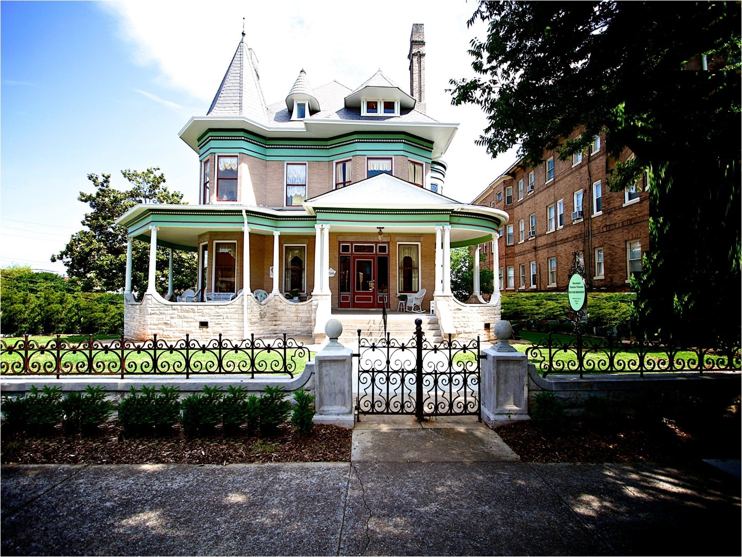 HASSINGER DANIELS MANSION B&B $92 ($̶1̶2̶6̶) - Updated 2022 Prices ...