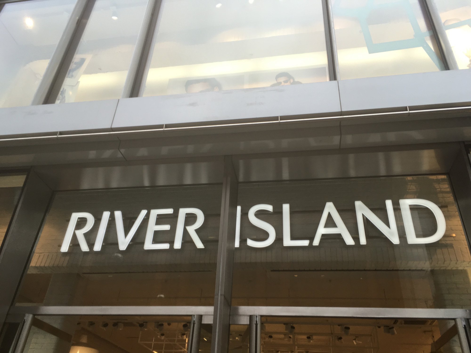 River island outlet