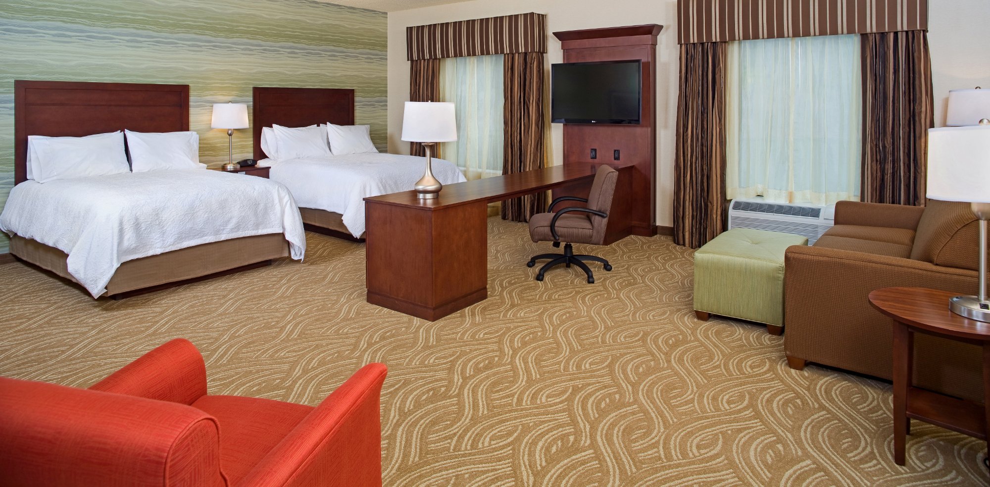 Hotel photo 3 of Hampton Inn & Suites Pittsburgh/Waterfront-West Homestead.