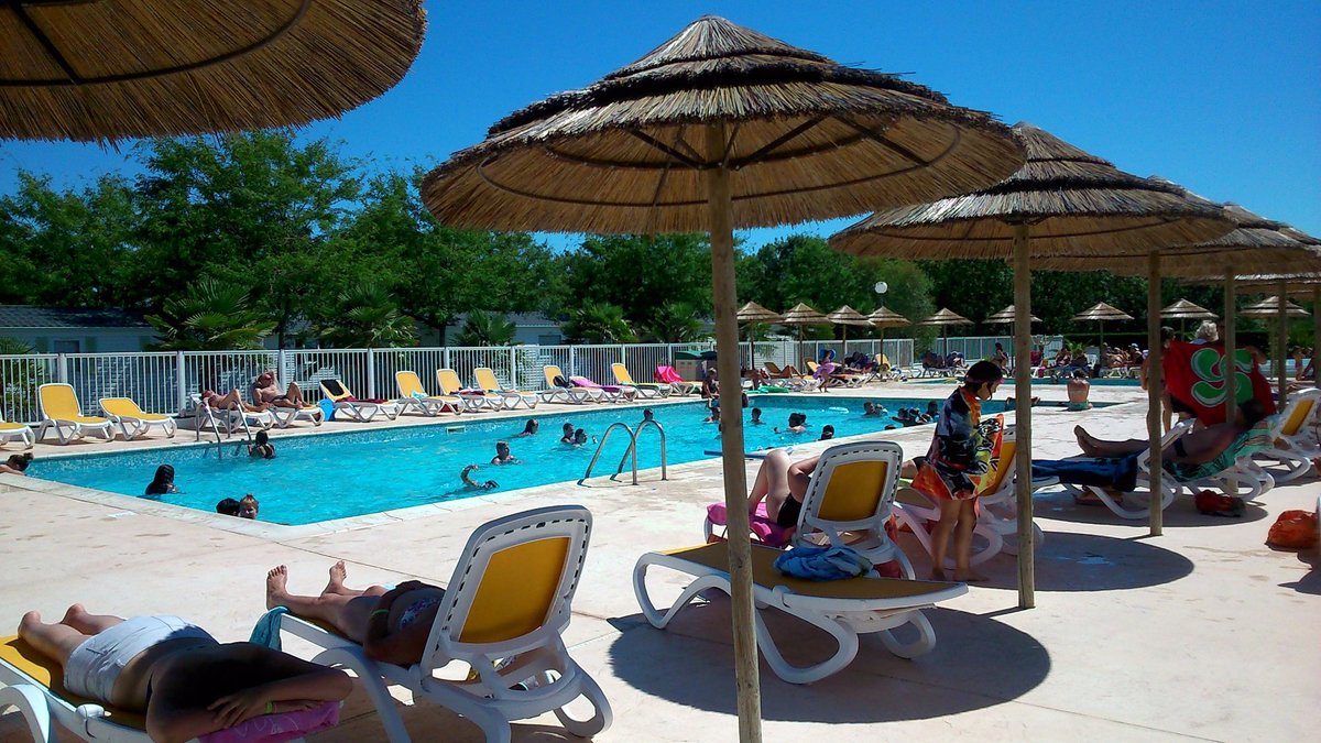 CAMPING SOLEIL LEVANT (AU$70): 2022 Prices & Reviews (Meschers-sur ...