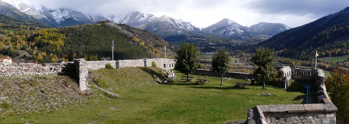 Remparts de la Citadelle de Seyne 