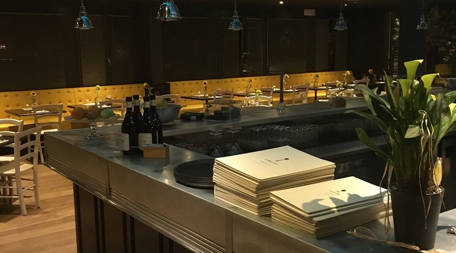 Une partie de nos plats et notre intérieur