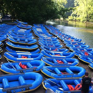 Riverfront offers amazing rafting trips on the Niangua River