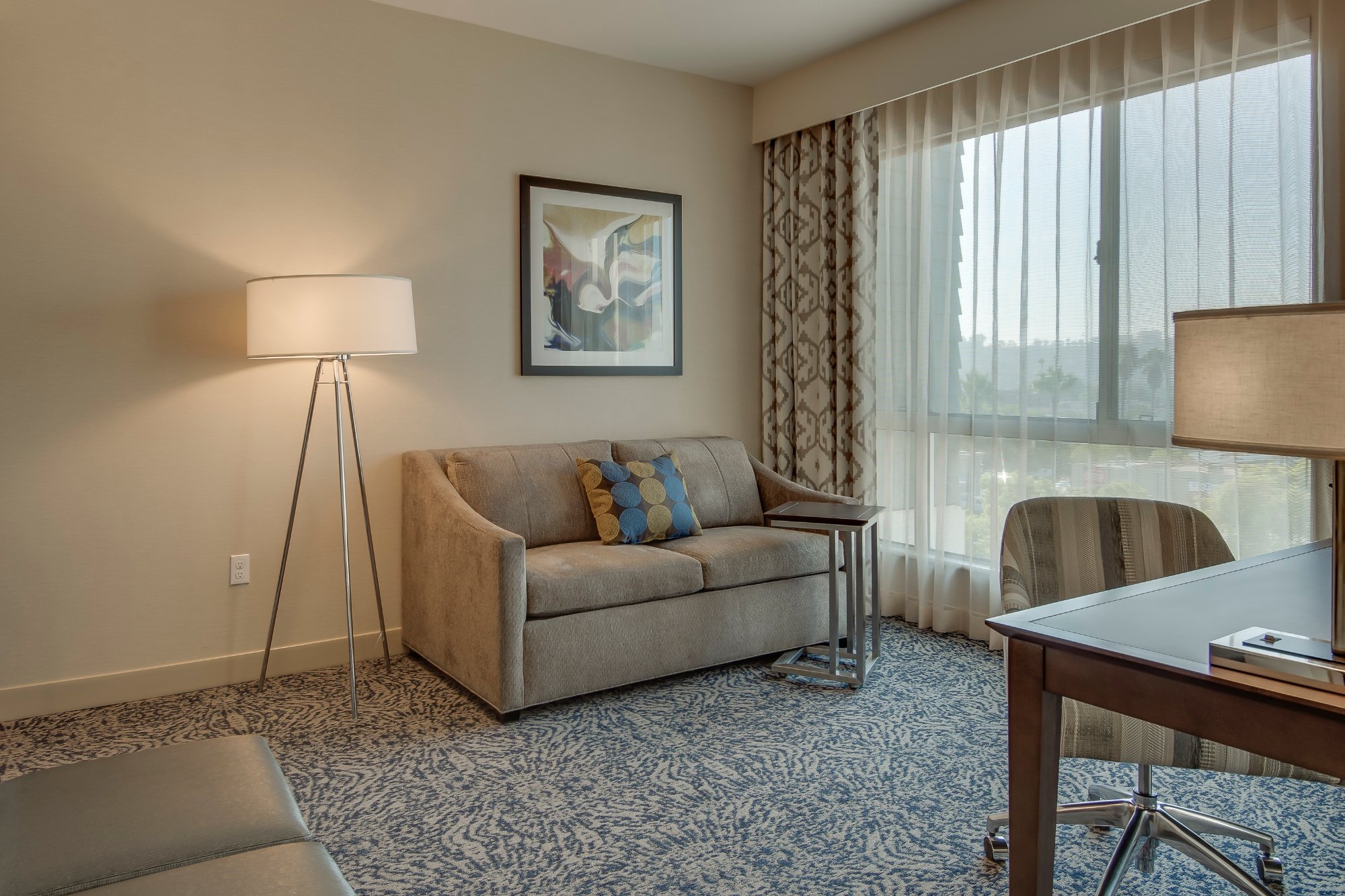Hotel photo 12 of Hampton Inn and Suites Los Angeles - Glendale.