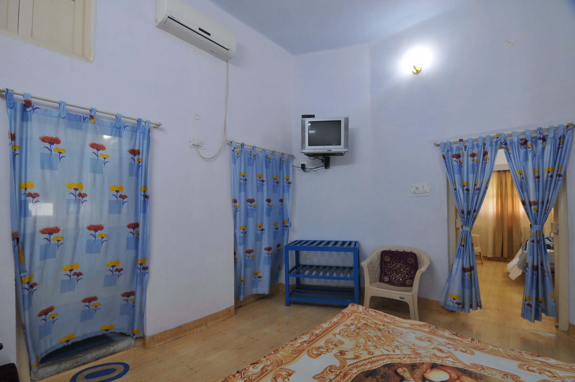 Hotel photo 17 of Jheelam.