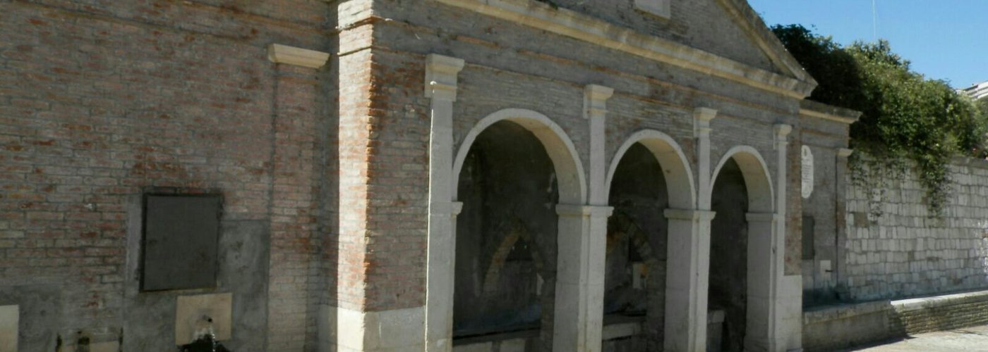 Lavello panoramico il paese vecchio +il lavatoio