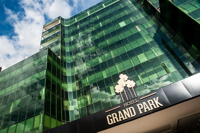 Grand Park Hotel