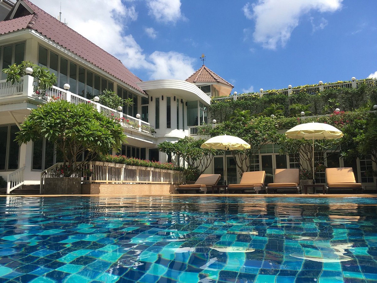 بارادايس هوتل أودون ثاني، فندق في ‪Udon Thani‬