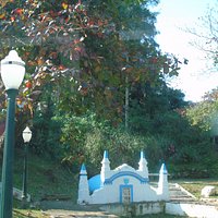 fonte onde D. Pedro II bebeu água, na época cristalina...