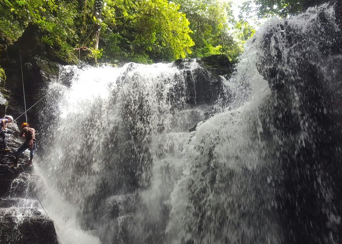 Cascadas de Latas