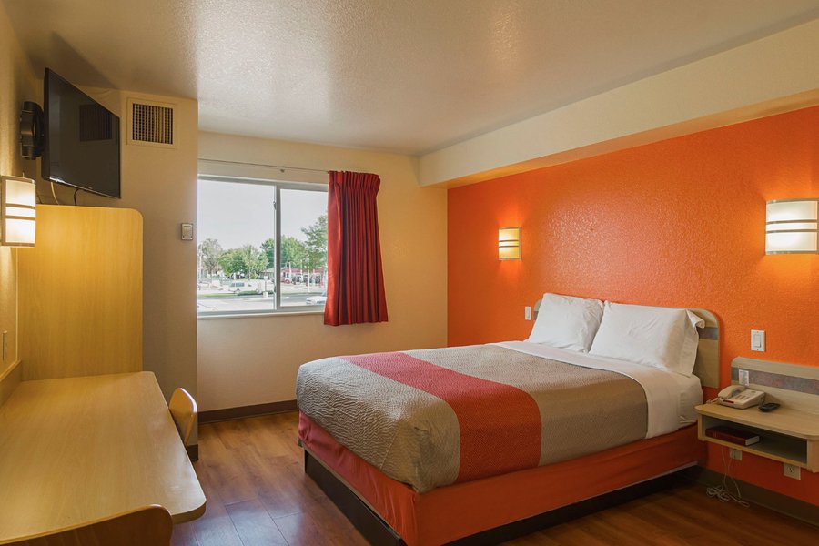 Motel 6 Fort Lupton Rooms: Pictures & Reviews - Tripadvisor