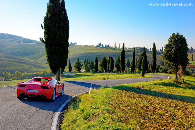 フェラーリ トスカーナRed Travel Toscana in Ferrari-