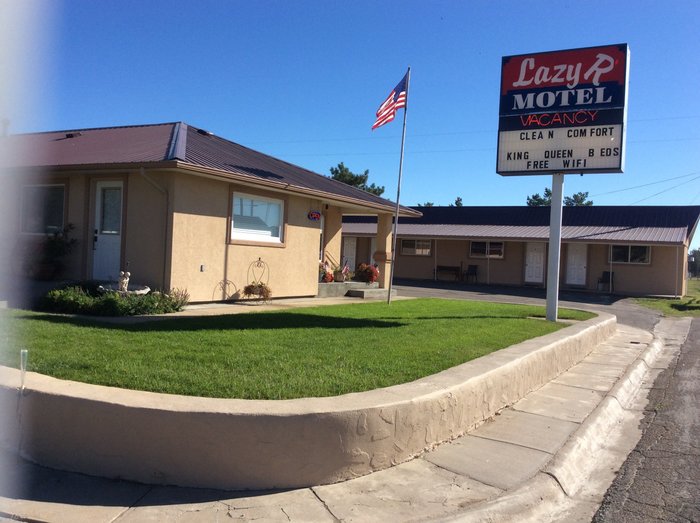 LAZY-R MOTEL - Hotel Reviews (Scott City, KS)