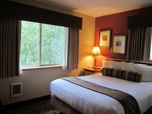 Whispering Woods Resort in Welches