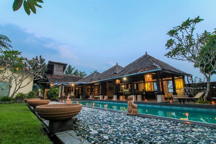 Villa Padi Pakem - Indonesia Villa - Prices & Reviews