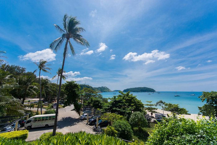 One World One Home Naiharn Hotel, Phuket