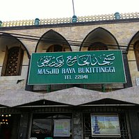 Masjid raya... koto Bukitinggi