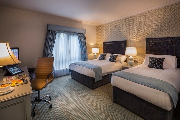 Hotel photo 9 of Treacys Oakwood Hotel.