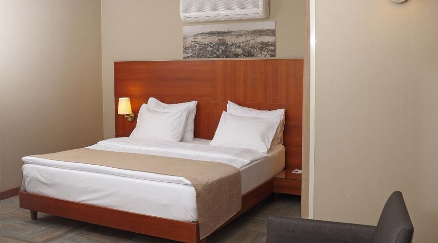 Junior Suite Room
