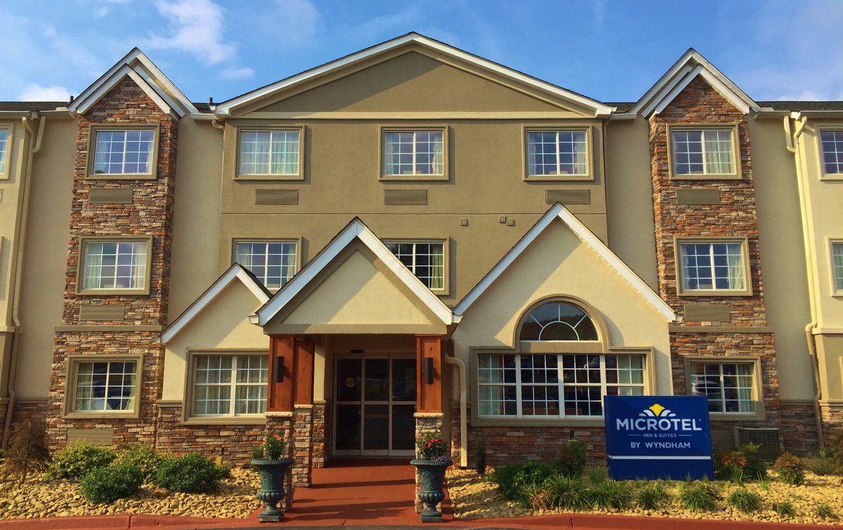 MICROTEL INN & SUITES GREENVILLE BY WYNDHAM $72 ($̶1̶0̶0̶) - Updated ...