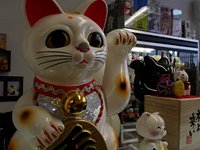 Lucky Cat Museum – Cincinnati, Ohio - Atlas Obscura