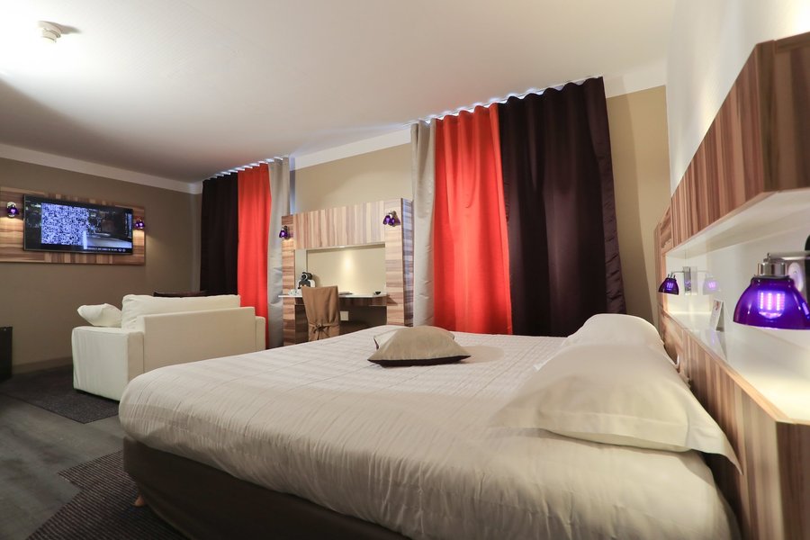 Hotel The Originals Aurillac Grand Hotel Saint Pierre Tarifs 2020 Mis A Jour Et 191 Avis Tripadvisor