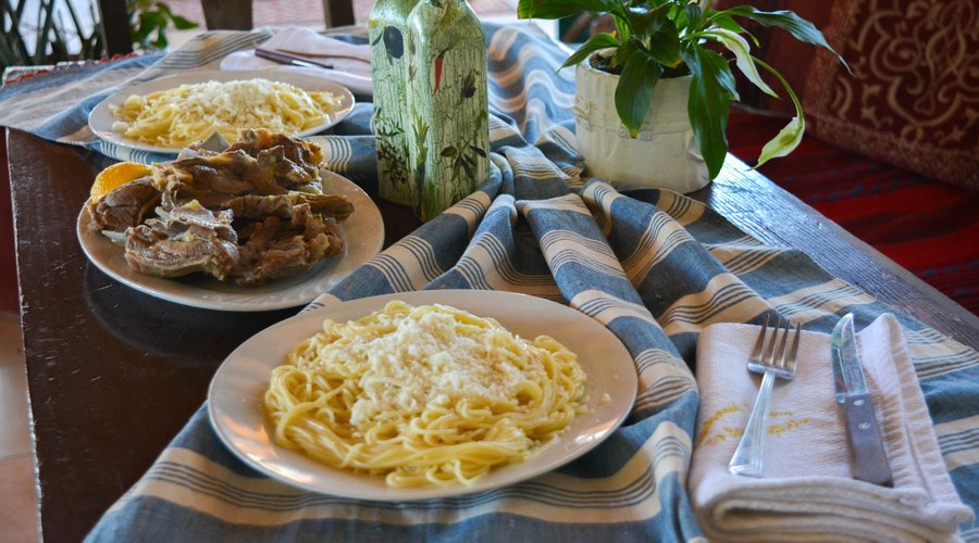 Boiled meat (minoans plate) with pasta
