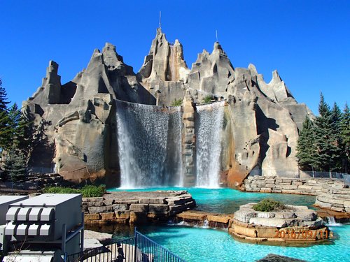 Amusement parks near Toronto